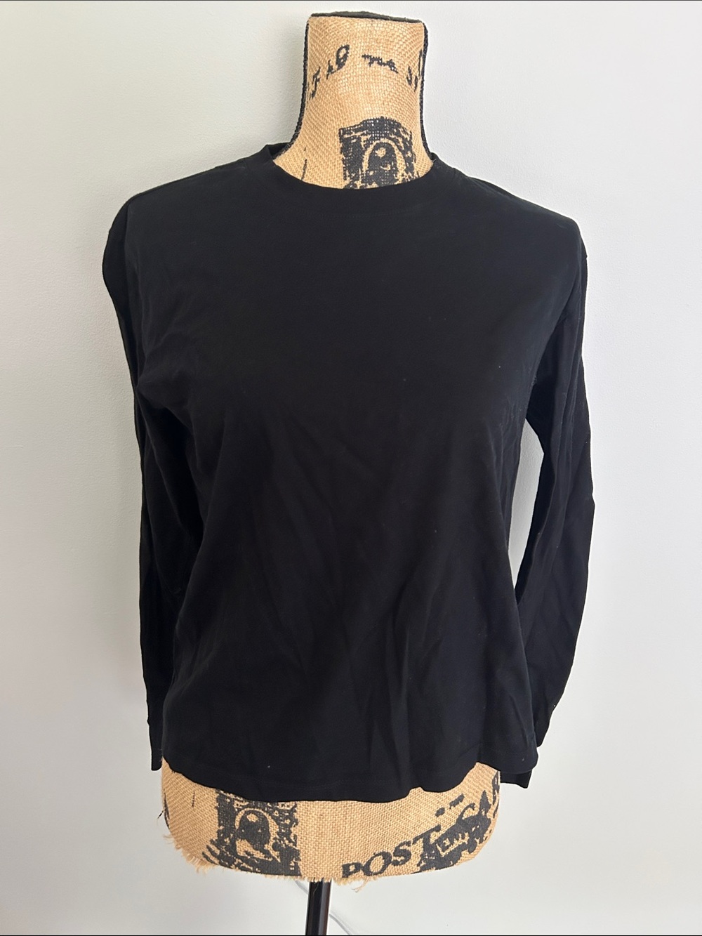 H&M Black Long Sleeve Crewneck Tee